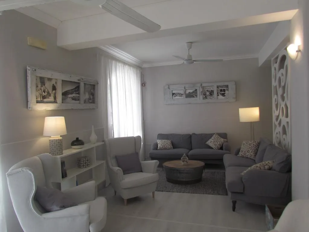 Hotel Odissea كانّيتو