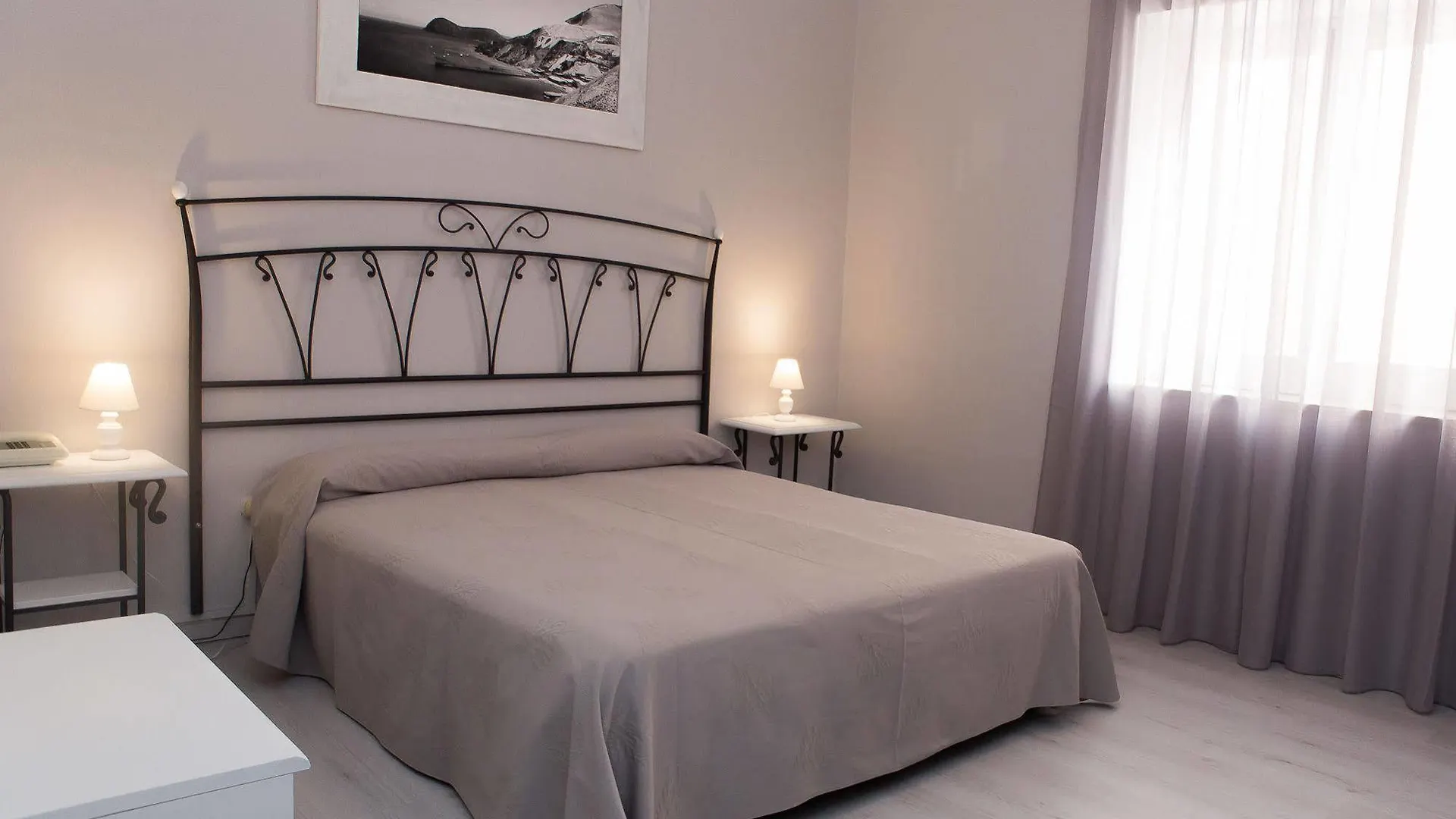 ***  Hotel Odissea Canneto  Italy